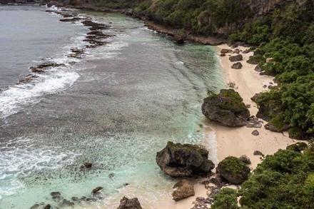 Hufangalupe Beach